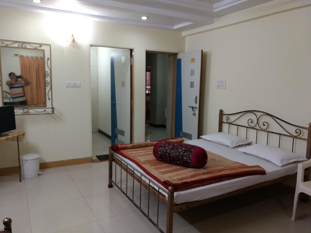 Hotel Shanti Palace Mahābaleshwar Zewnętrze zdjęcie